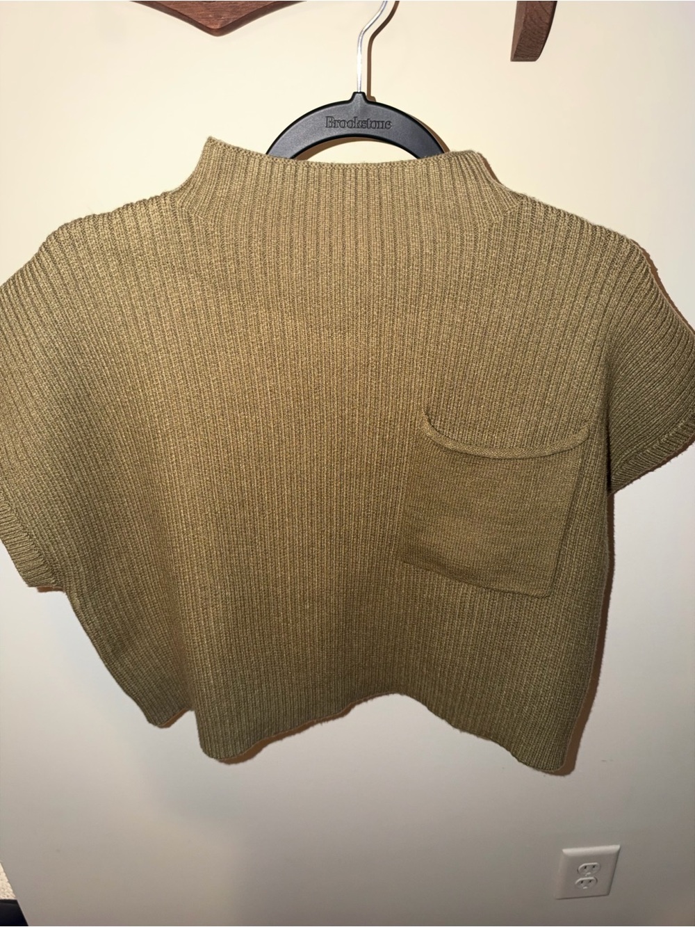 Entro (Boutique Brand) Rib-Knit Short Sleeve Sweater Top - Olive